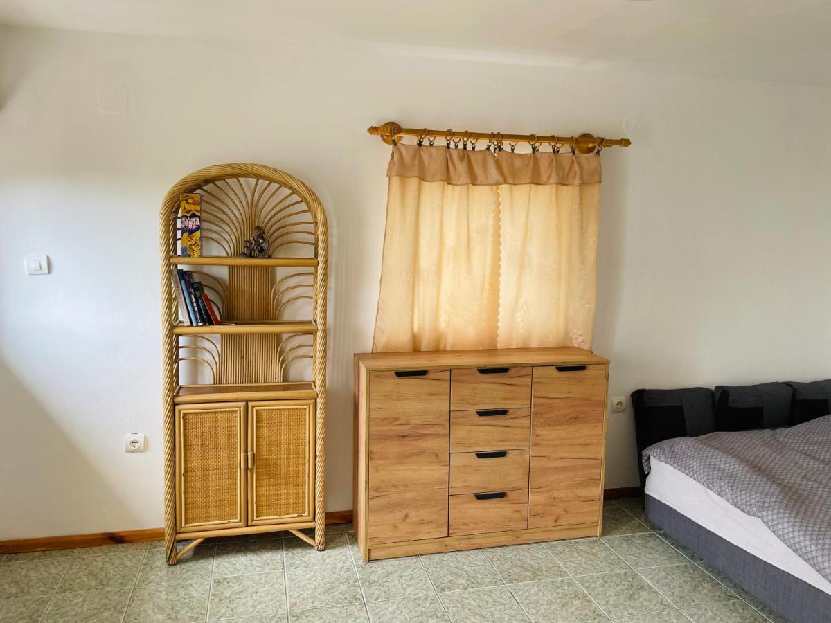 Fuege Vendeghaz Villa Lovas Exterior foto